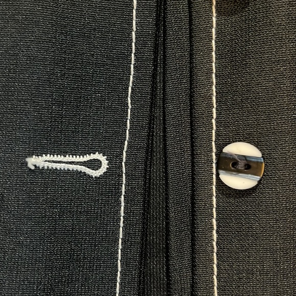 Vintage black front kick pleat skirt - Picture 3 of 4